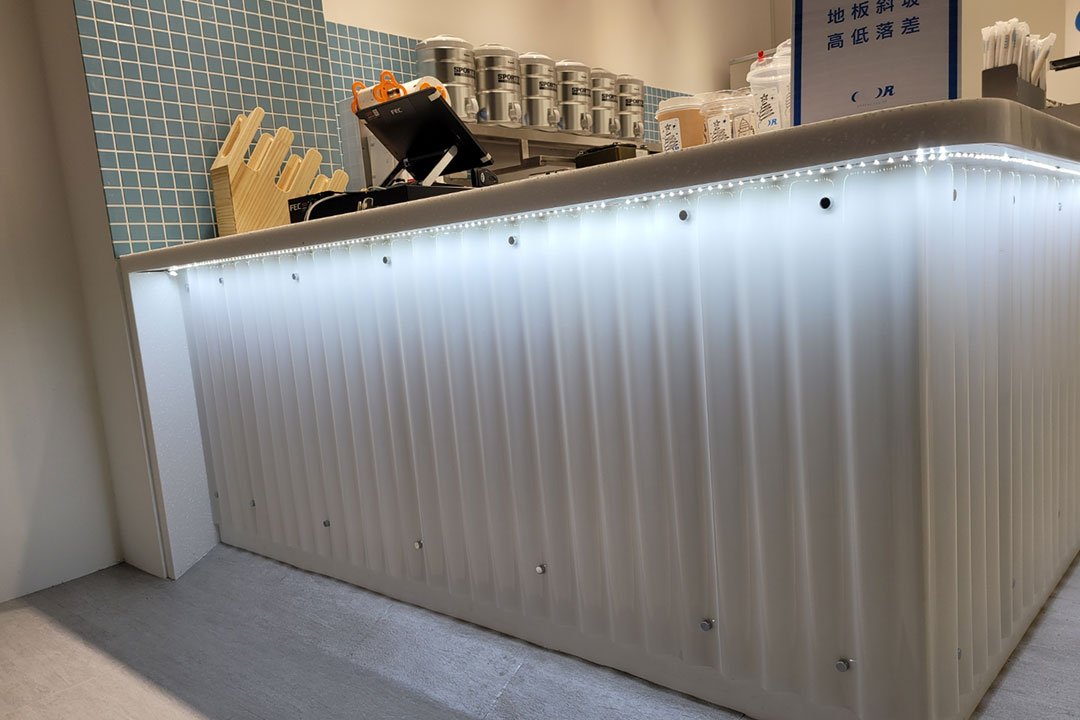 Types of Skylight Roofing Materials - Polycarbonate Skylight Panels (Skylight-Specific) Types of Skylight Roofing Materials - Polycarbonate Skylight Panels (Skylight-Specific)